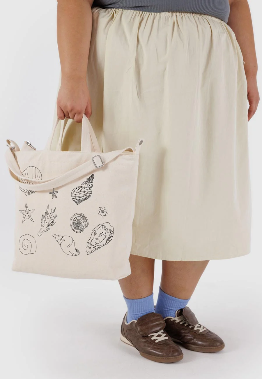 Baggu Horizontal Zip Duck Bag Embroidered Shells - Image 2