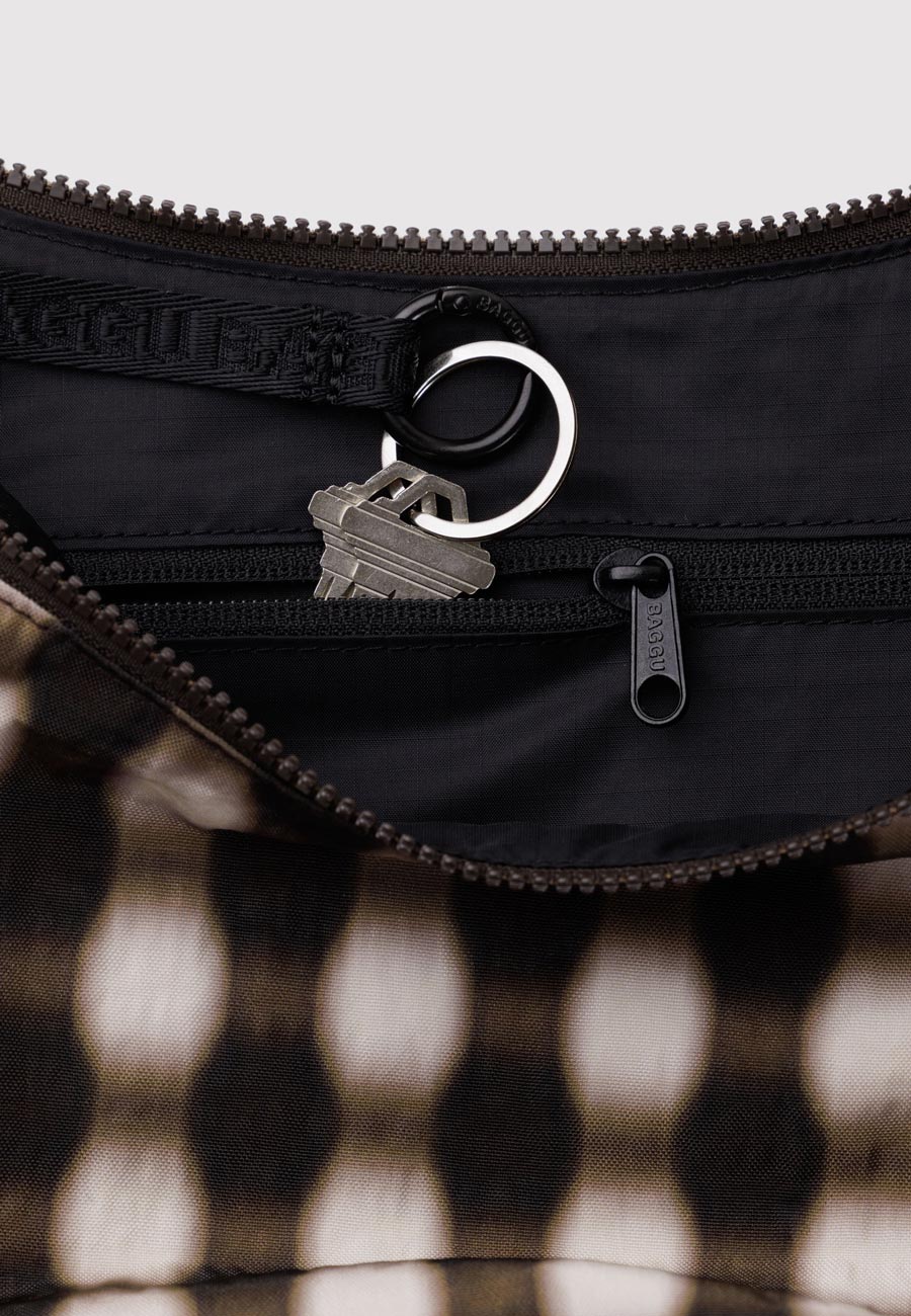 Baggu Medium Nylon Crescent Bag Blurred Gingham Brown - Image 3