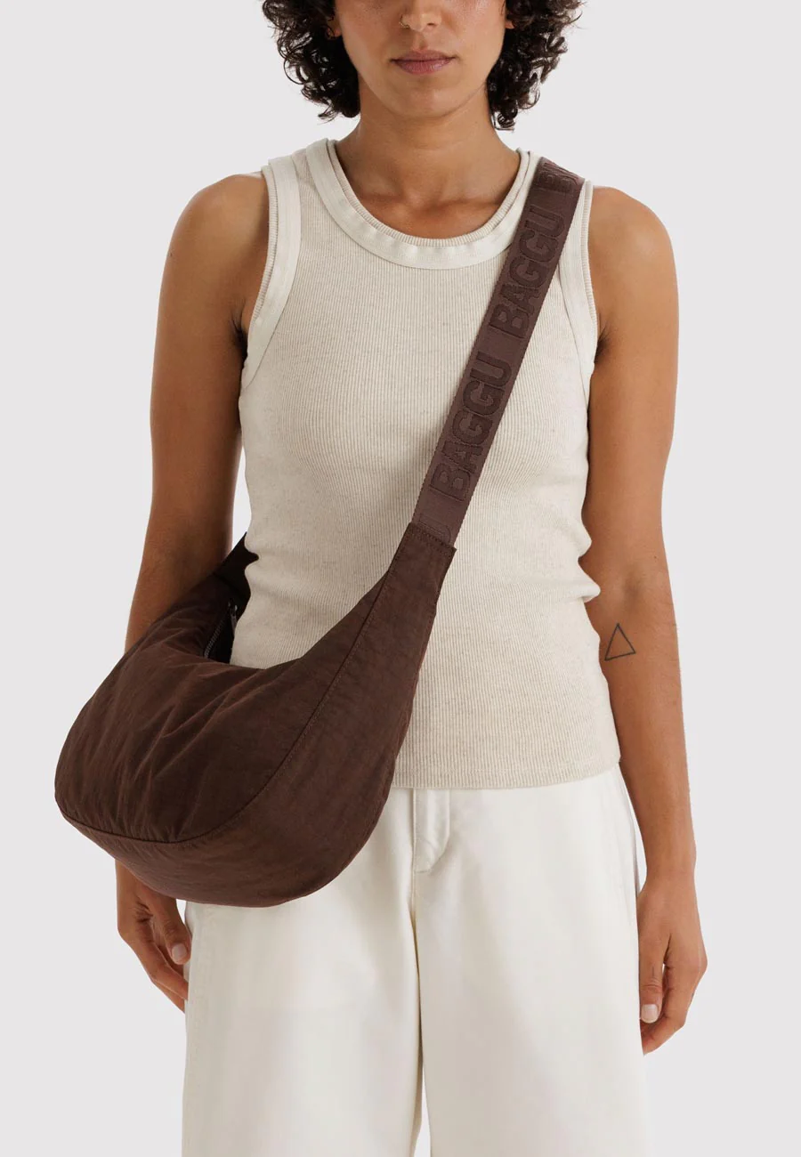 Baggu Medium Nylon Crescent Bag Coffee - Image 2