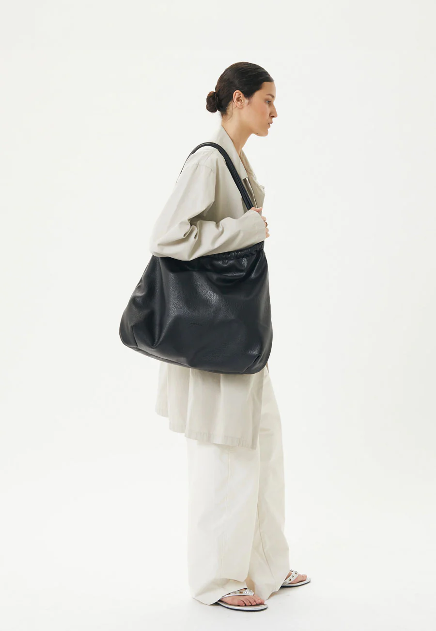 Brie Leon Alma XL Bag Black - Image 2