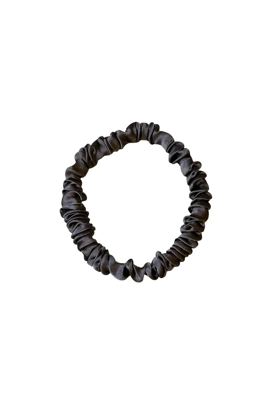Buttermilk Accessories Mia Silk Scrunchie Black Seasame