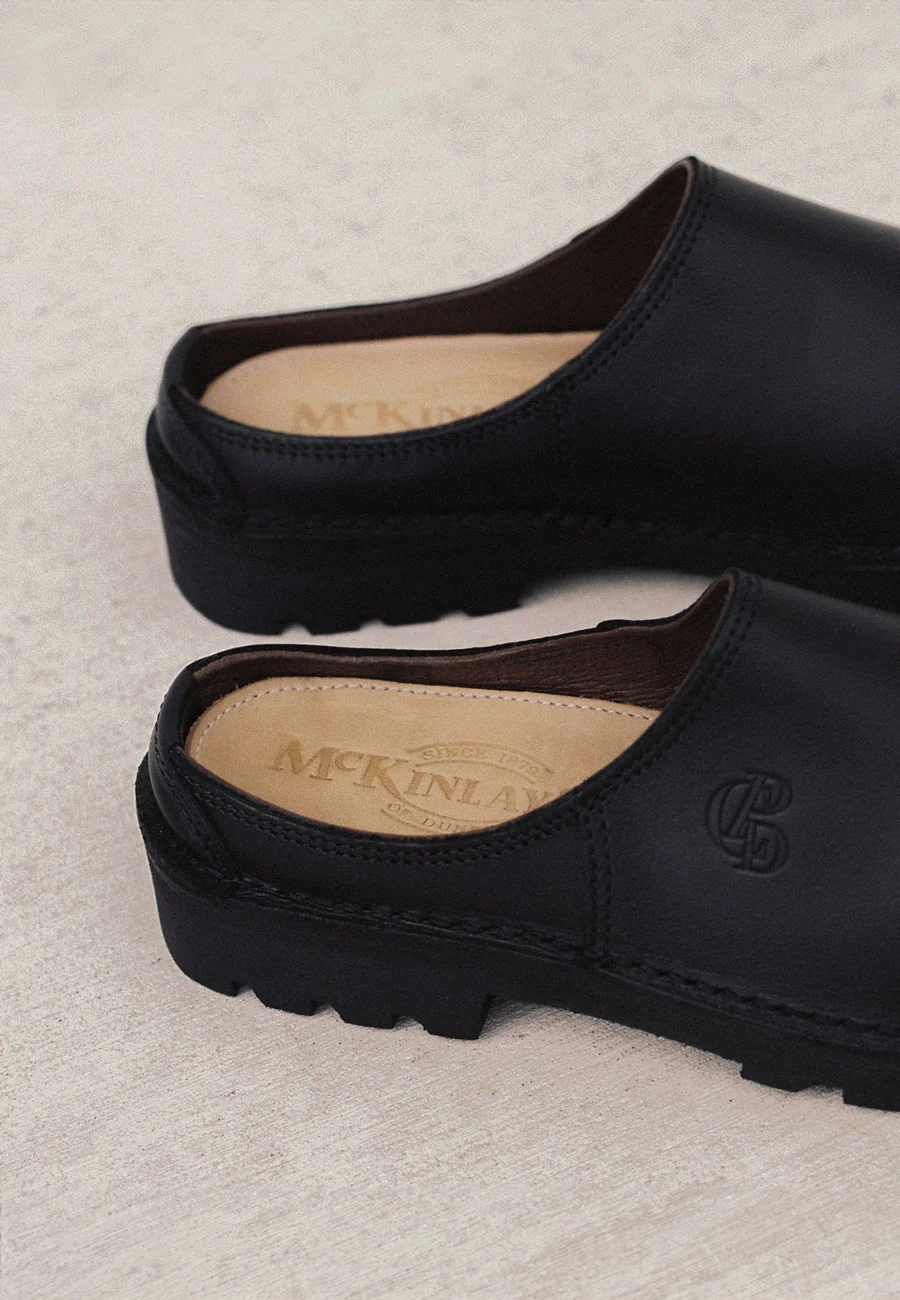 Commonplace X Mckinlays Anderson Slip On Loafer Black - Image 3