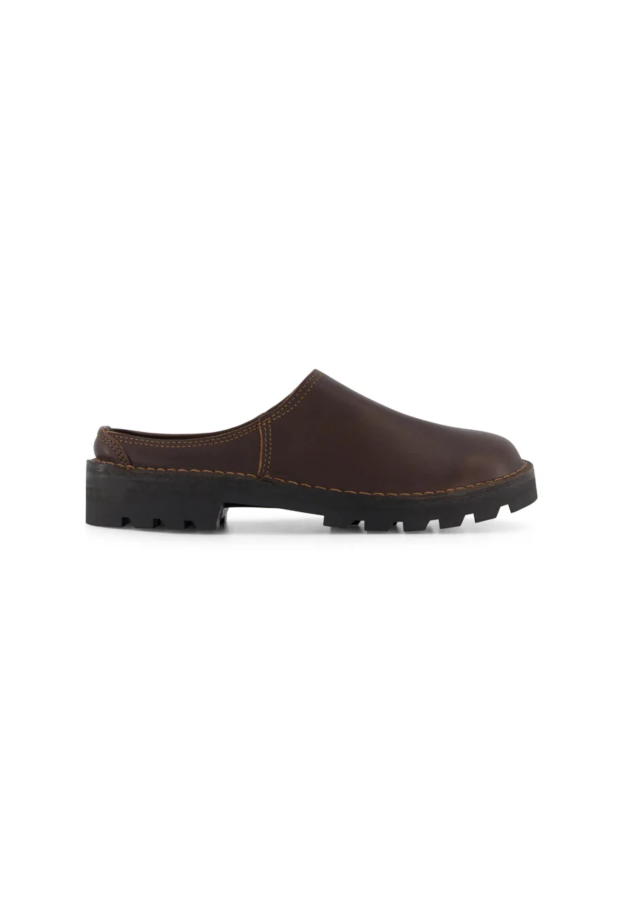 Commonplace X Mckinlays Anderson Slip On Loafer Brown - Image 3