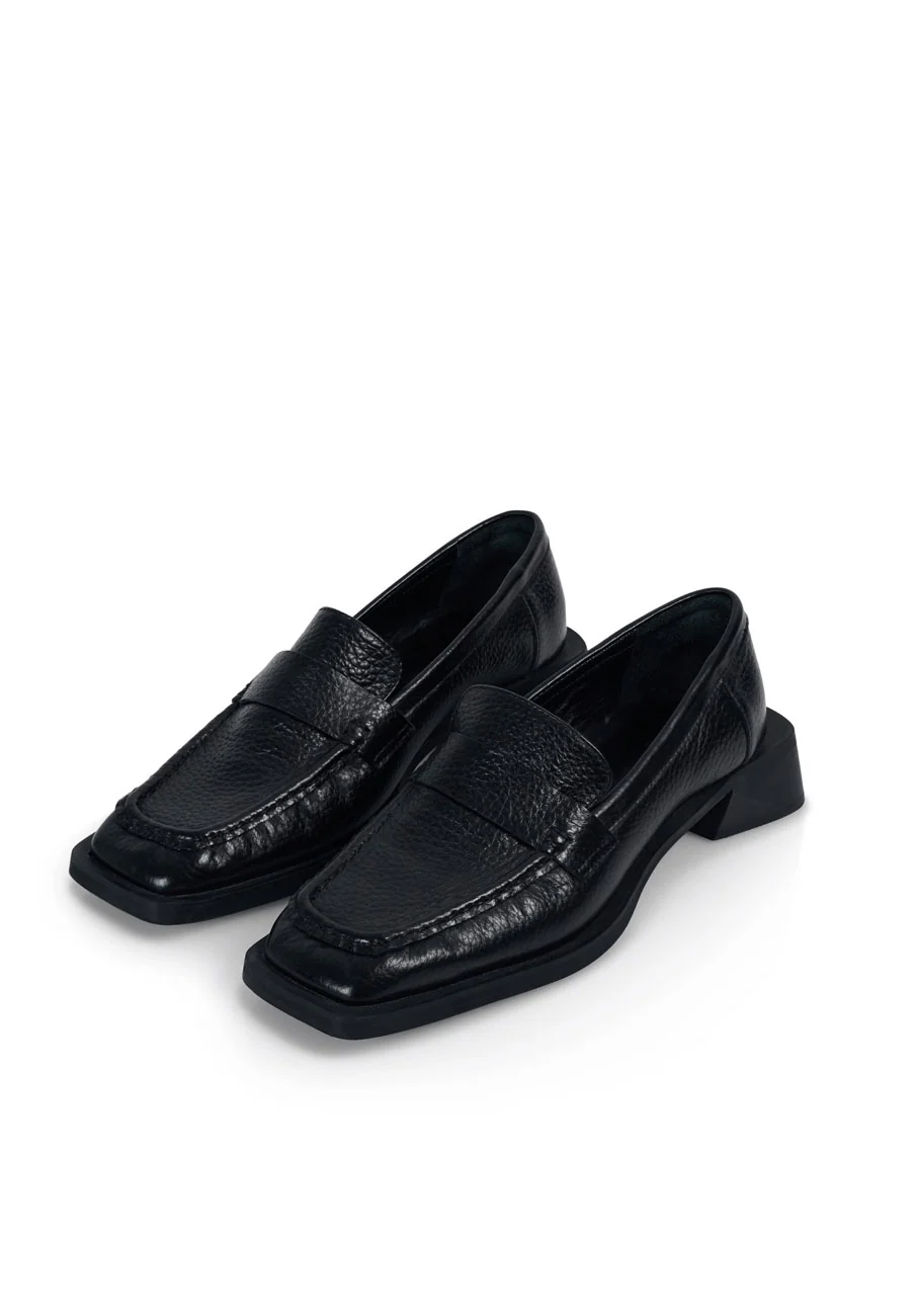Commonplace Essentials Chelsea Loafer Black Leather - Image 3