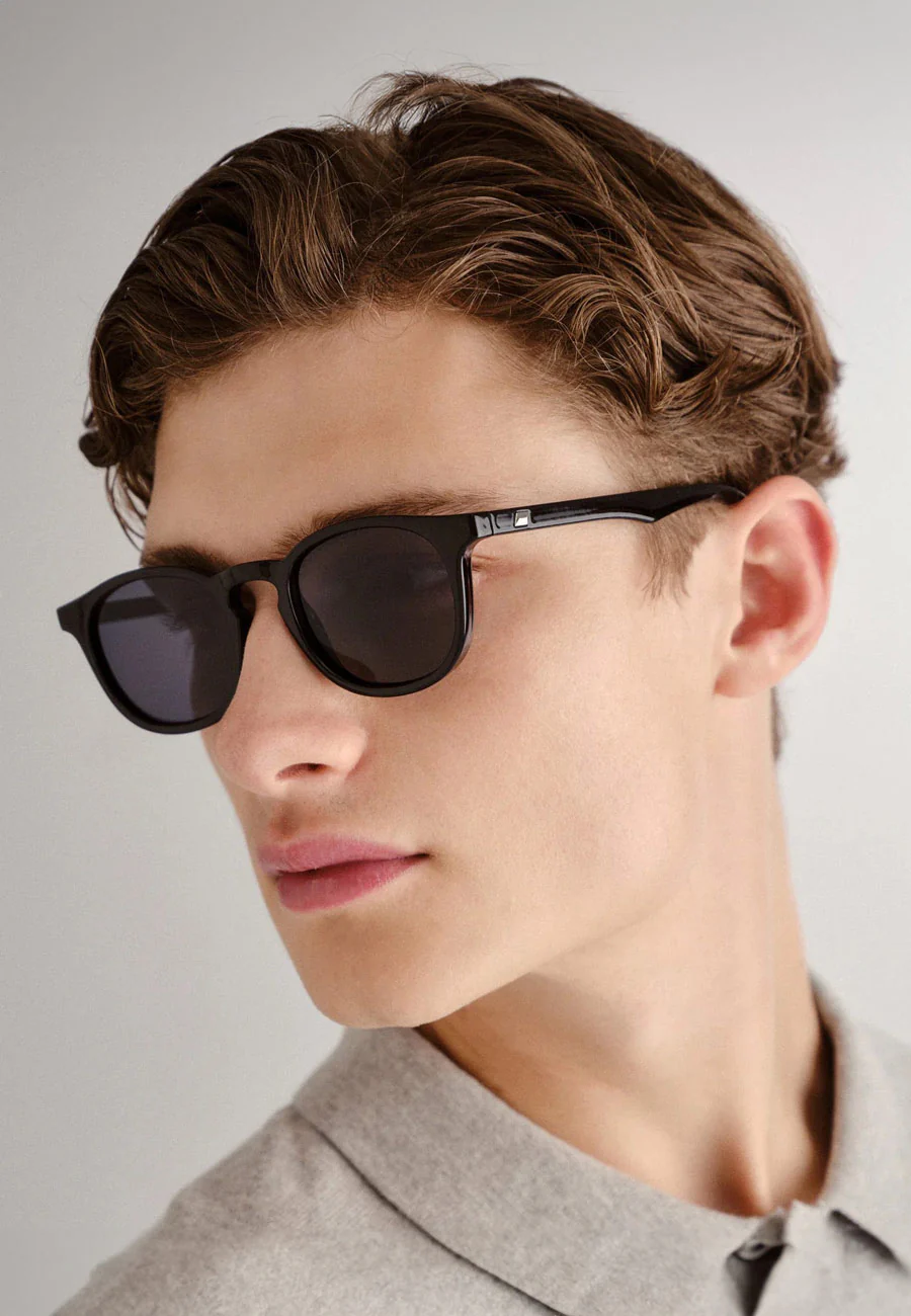 Le Specs Club Royale Black - Image 4