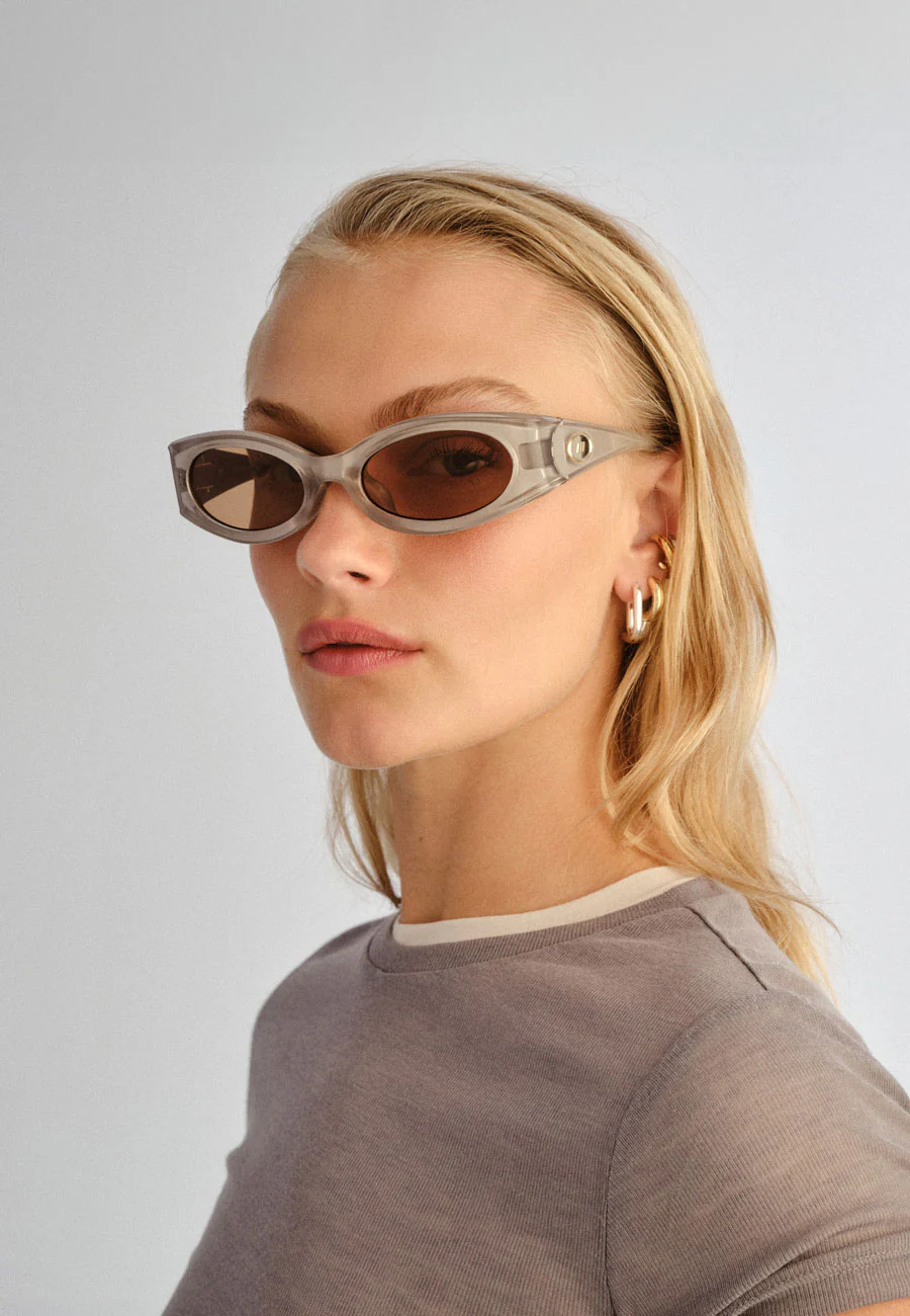 Le Specs Glaciem Pearl Sandstone - Image 2