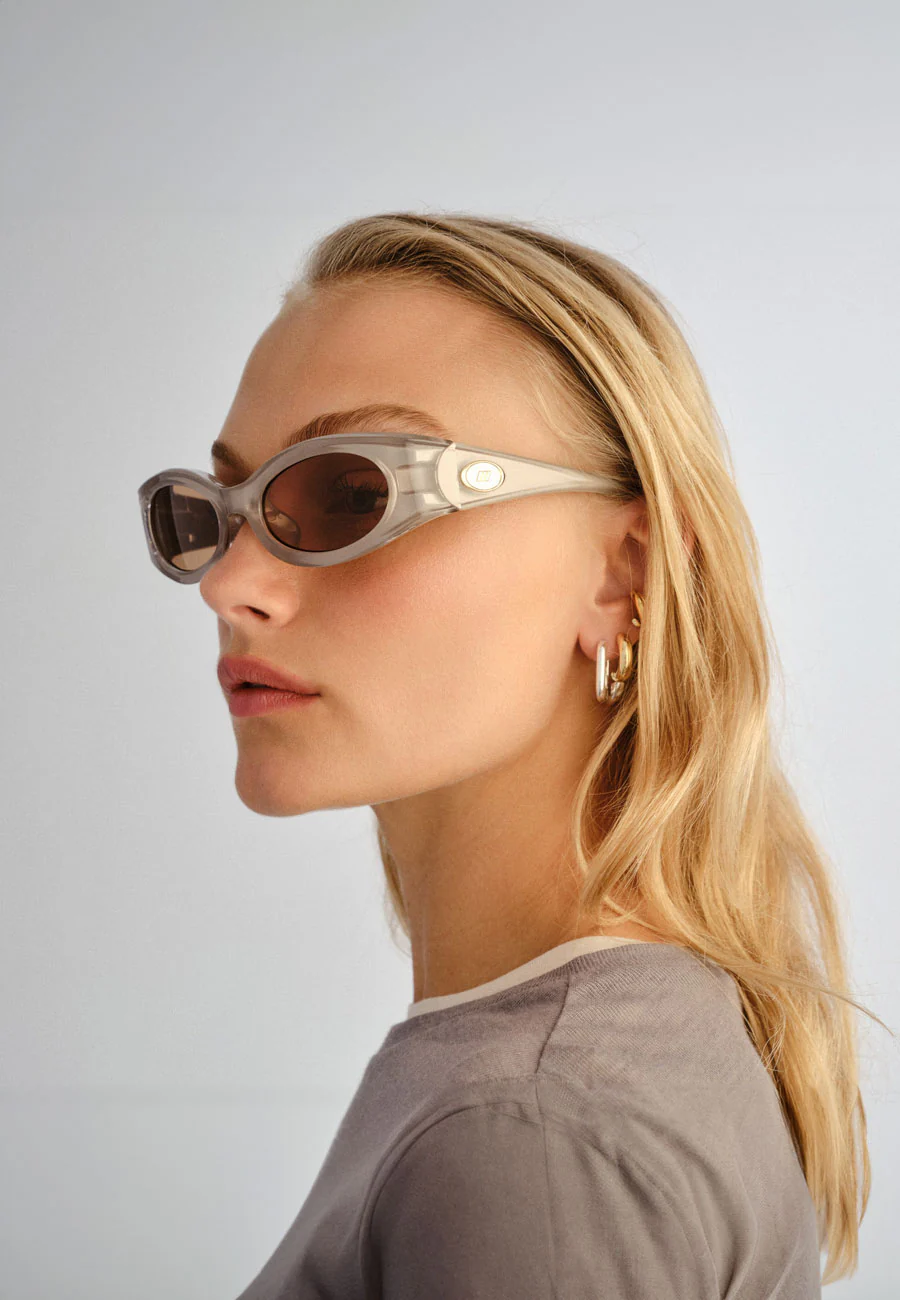 Le Specs Glaciem Pearl Sandstone - Image 4