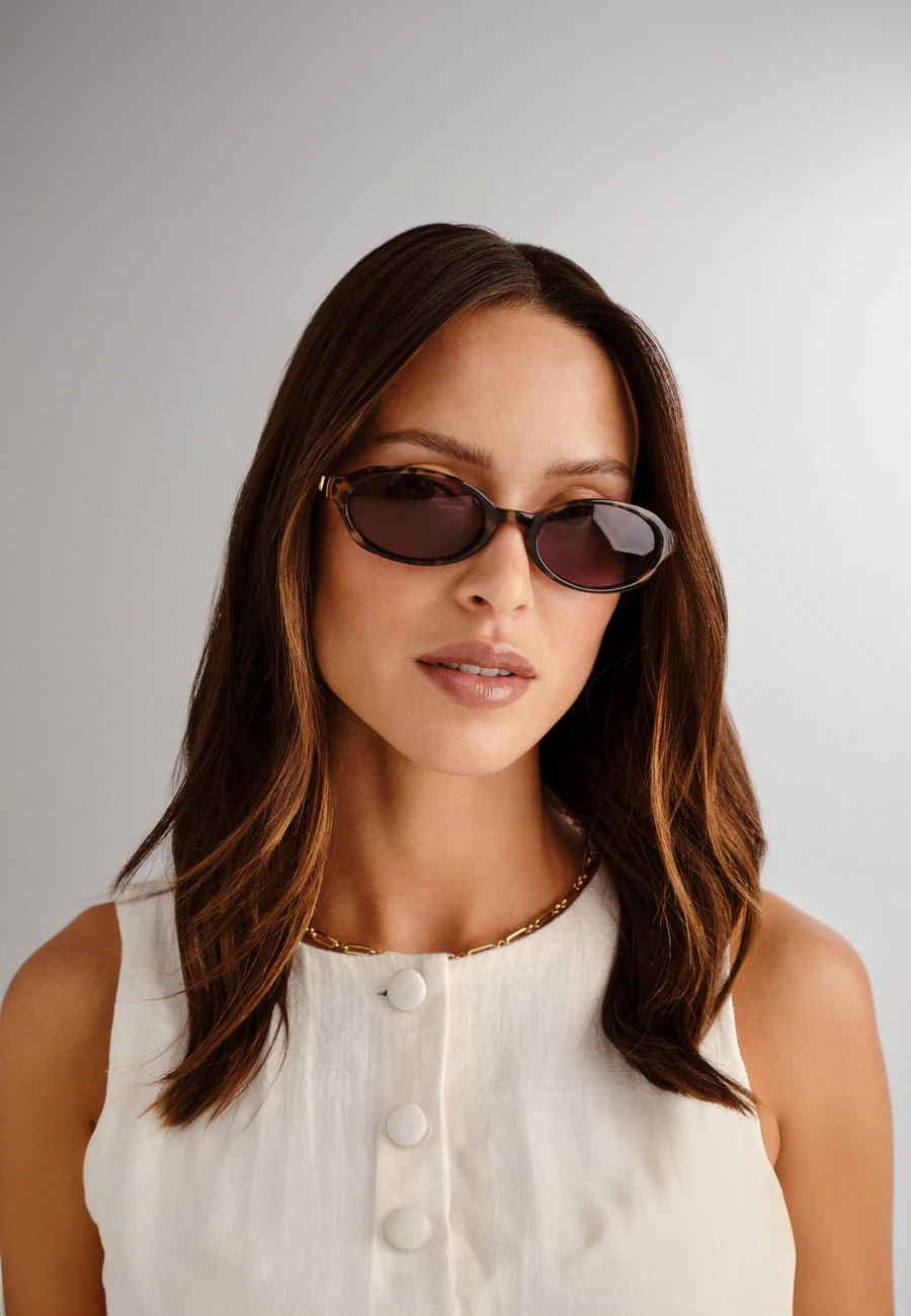 Le Specs Lunita Tort - Image 2