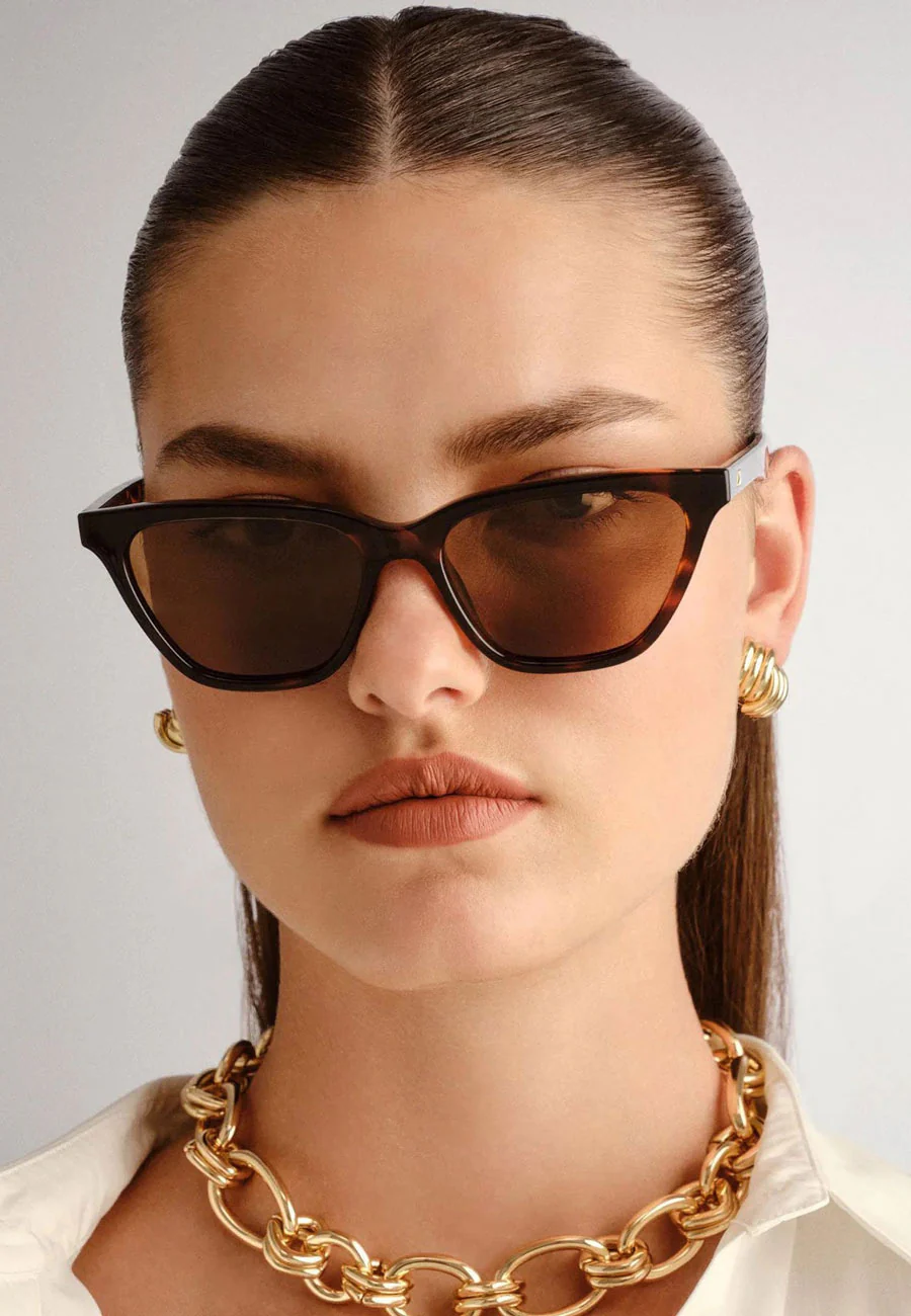 Le Specs Unfaithful Tort - Image 2