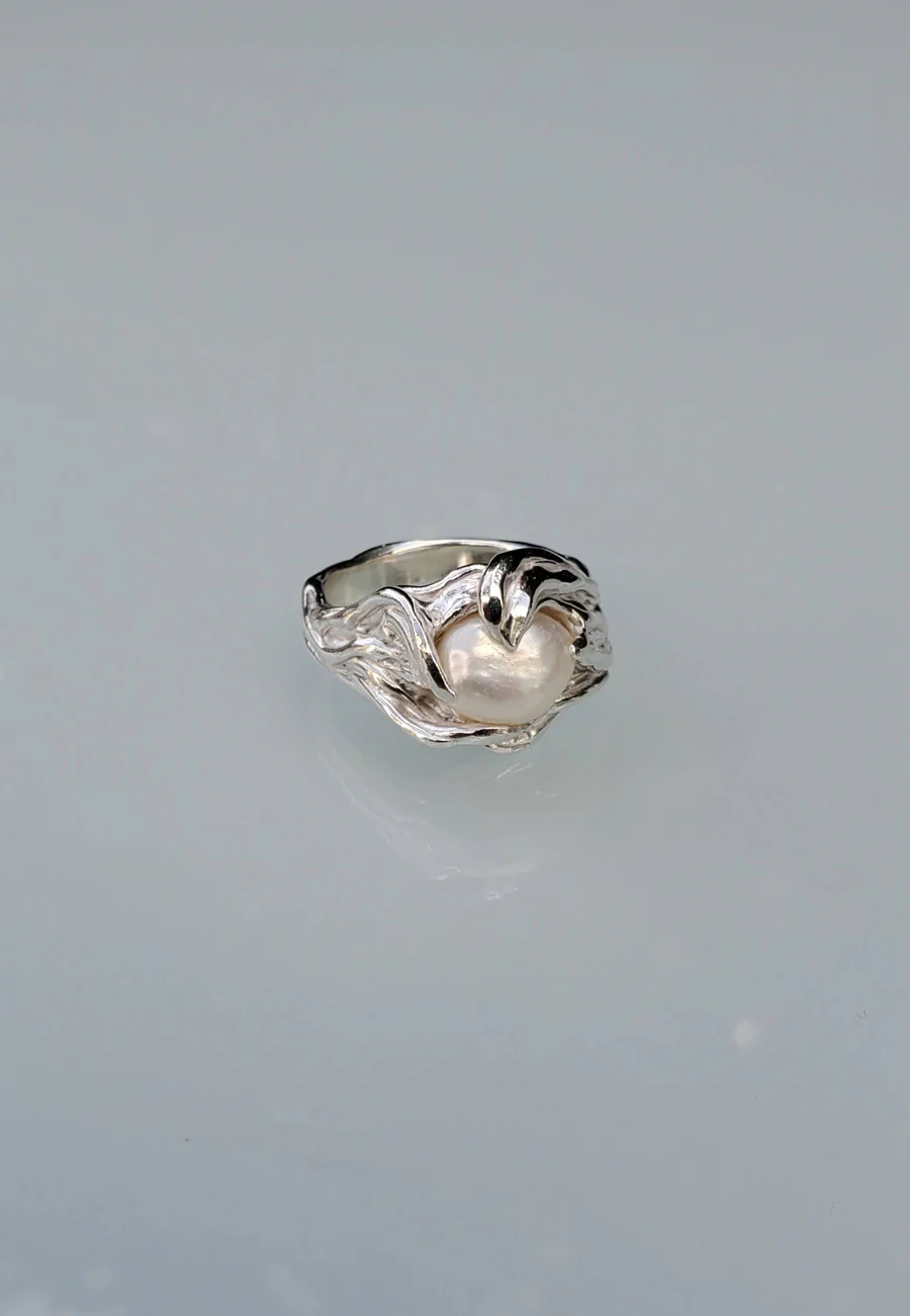 Mothmade Jewels Snowy Pearl Ring - Image 3