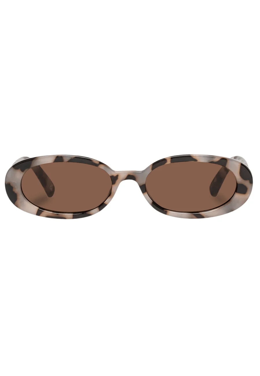Le Specs Outta Love Cookie Tort
