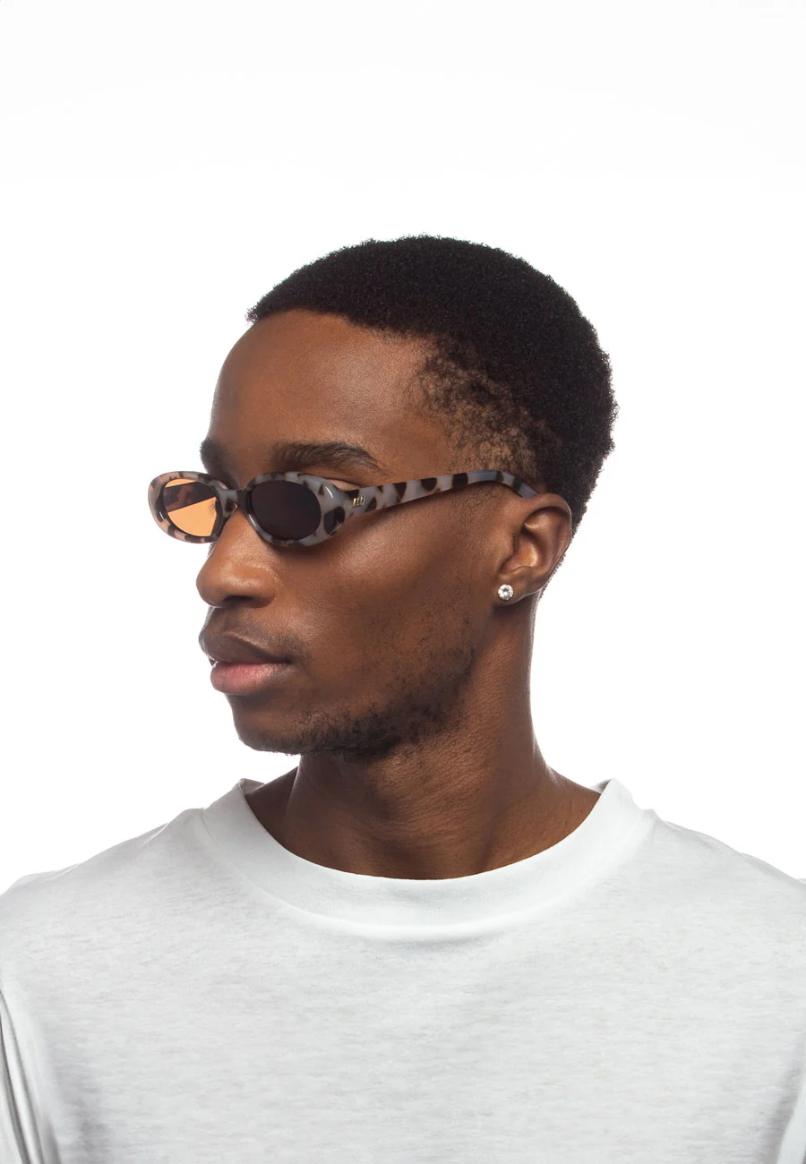 Le Specs Outta Love Cookie Tort - Image 6