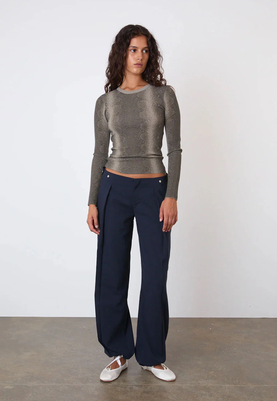 Peachy Den Lulu Thermal Olive Python - Image 4